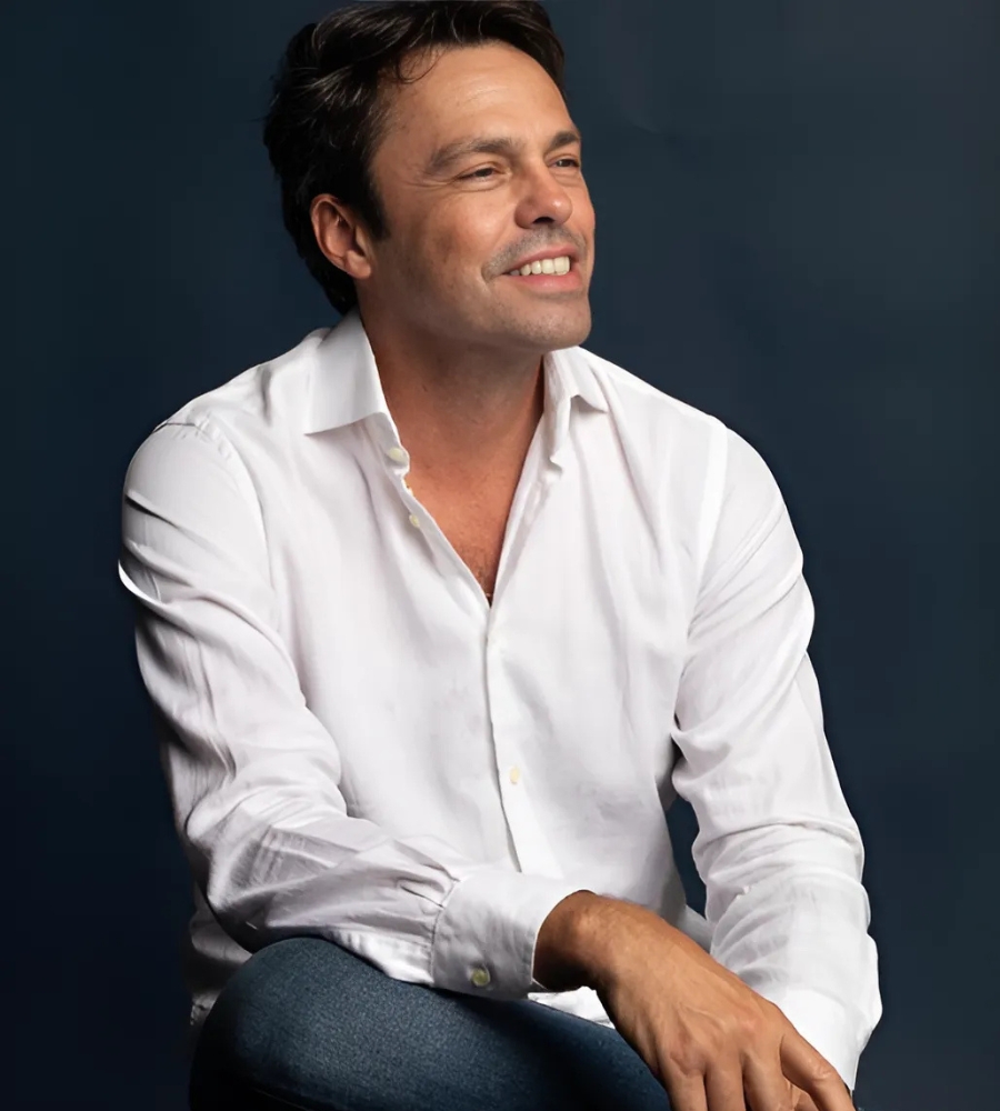 Dr. Renato Reis Dr. Renato Reis